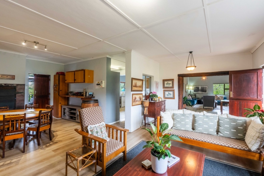 4 Bedroom Property for Sale in Hoekwil Western Cape